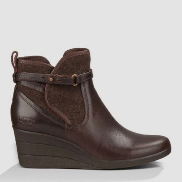 UGG Shoes - UGG Stout Emalie Brown Leather Ankle Wedge Boots size 9